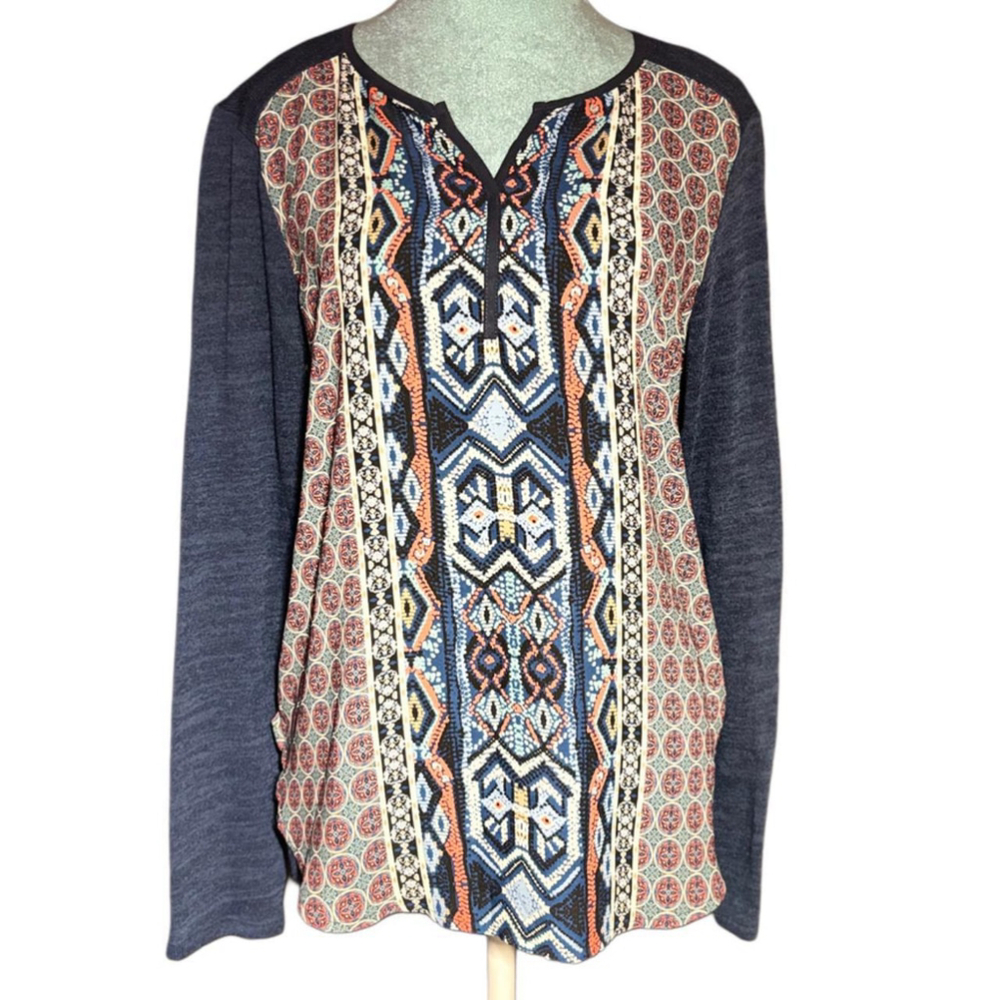 B.L.E.U. long sleeved lightweight sweater
